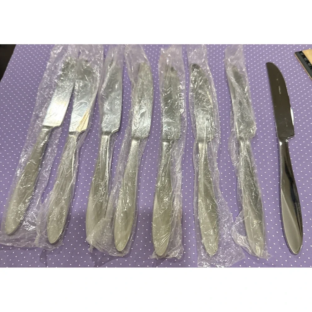 Oneida Simmer Dinner Knifes Knife Stainless‎ Steel Flatware Set Of 8 NEW
